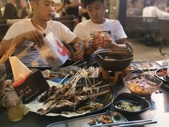 -何师烧烤·香辣蟹·川菜·30年老品牌(太古里旗舰店)