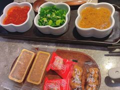-丽江龙继斑鱼庄(罗宾森购物广场店)
