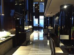 -唐拉雅秀酒店-西锦汇空中BBQ·思创餐厅