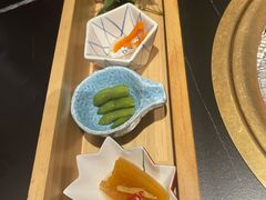-山川小町·极番烧肉(新地假日广场店)
