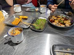 -马路牙子烧烤音乐酒馆(望京店)