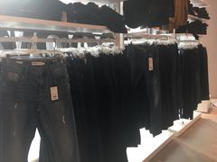 -美特斯邦威(新天地购物中心店)