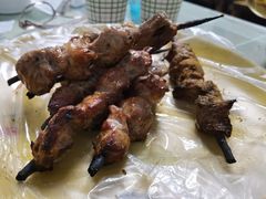 -艾力江和田馕坑烤肉店