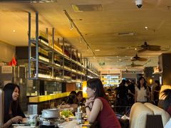 -大头虾越式风味餐厅(光明广场店)