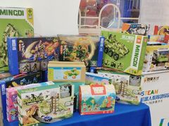 -百变天才机器人编程中心·信奥·无人机·科技特长生(金田广场店)