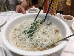 鹅汤粉-优之名鹅城