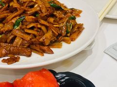 干炒牛河-稻香酒家·34年老字号·港式粤菜(汉街店)