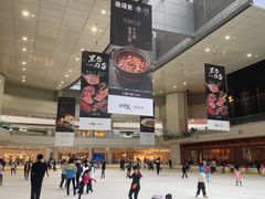 -冰纷万象滑冰场(深圳万象城店)