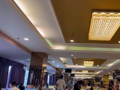 -御满江海鲜酒家(洛溪新城店)