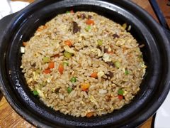 老昆明砂锅三剁饭-滇越乘象云南餐厅(次渠店)