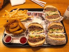 -The Habit Burger Grill 哈比特汉堡(复兴soho店)