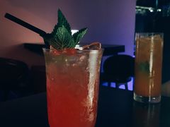 -TINY BAR