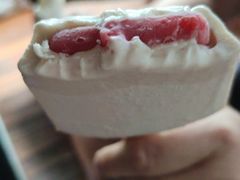 钟薛高草莓白巧雪糕-全家便利店(车站南路店)