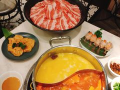 鸳鸯锅-一哥澳门豆捞·澳门风打边炉(高德置地店)
