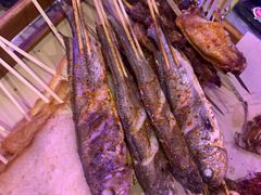-夜火烤摊·东北烧烤酒场·老杨小黄鱼