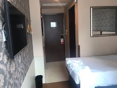 -香港华美达海景酒店