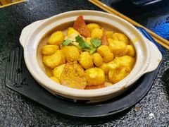 咸蛋黄海鲜豆腐煲-芽敉砂锅(财信广场店)
