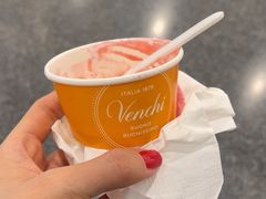 -VENCHI 闻绮(北京国贸商城店)