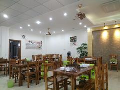 大堂-15年老字号鑫鑫猪肚鸡·椰子鸡海南火锅(兴隆华侨农场店)