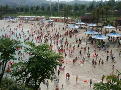 -泸州欢乐派海滩公园