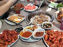 -金滏山烤肉·海鲜·火锅自助餐厅(襄阳万达店)