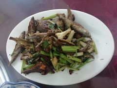-香猪美食(中心店)
