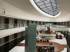 -上海滴水湖皇冠假日酒店