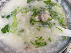 芫茜鱼片粥-芬芳甜品(同福路店)