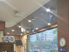 -瑞泰口腔(龙湖门诊)