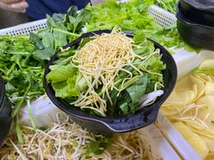 -曹宝林砂锅麻辣烫(星光路店)