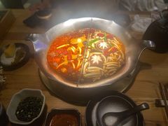 台式麻辣锅-湊湊火锅·茶憩(杭州湖滨银泰in77店)