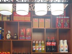 -果松木炭酸菜铜火锅·外婆参鸡汤