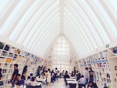 -钟书阁(松江泰晤士小镇店)