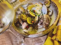 白葡萄酒蒸煮蛤蜊-ibarrel爱杯·bistro&brunch(江宁路店)