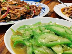 -九九牛肉馆(南山路店)