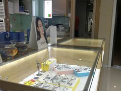 -视野联行眼镜·蔡司授权店(长白万象汇店)