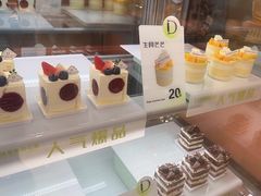 -顶东面包花园·生日蛋糕(香榭丽店)