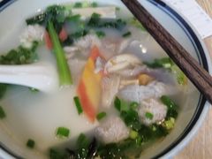 生汆丸子汤-宋益驴蹄子面肉夹馍(辛家庙店)