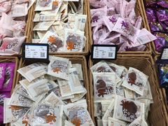 -来伊份1038(新村路三店)