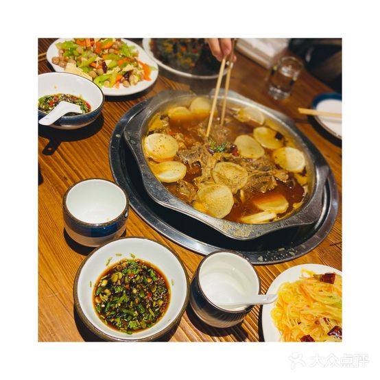 宾福轩烧烤羊蝎子火锅