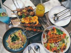 -查特花园美食广场(西单大悦城店)