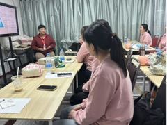 -乐禧母婴全自营月嫂(宝山店)