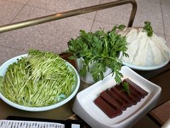 -左庭右院鲜牛肉火锅(新梅广场店)