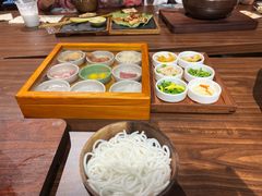 -良米山·云南野生菌过桥米线(上海首店)
