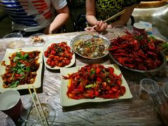 -巴厘龙虾·榜首油焖大虾(音乐学院·沿江酒馆店)