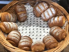 -沁屋面包店(人民东路店)