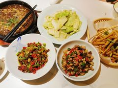 -楚山晓·湖北菜(武汉光谷K11店)