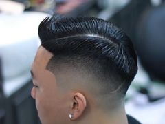 -鸿通城购物中心