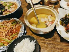 -泉畔人家·老济南经典鲁菜(大明湖店)