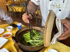 -大石鼓山庄·珠海第一烧猪